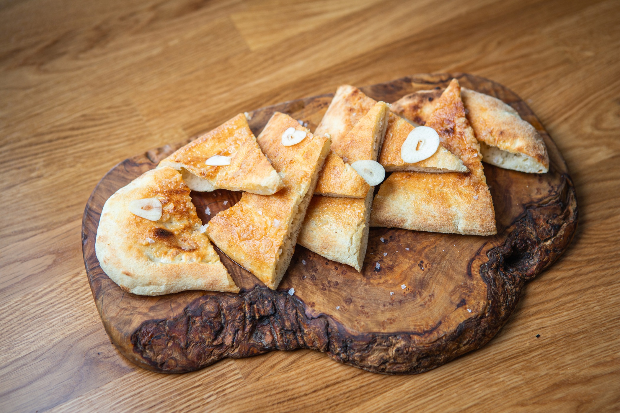 Focaccia all'aglio